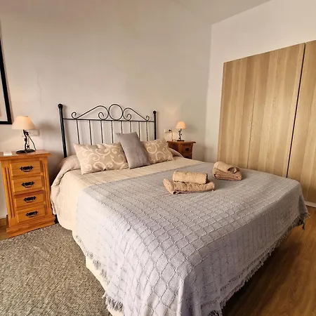 Ds En Plena Mezquita, Con Vistas דירה